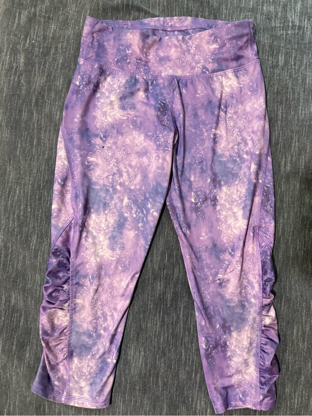 all in motion Purple Tie-Dye Ruched Capri Leggings